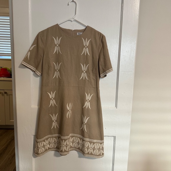 Zara Tan/Cream Embroidered Dress - Picture 3 of 9